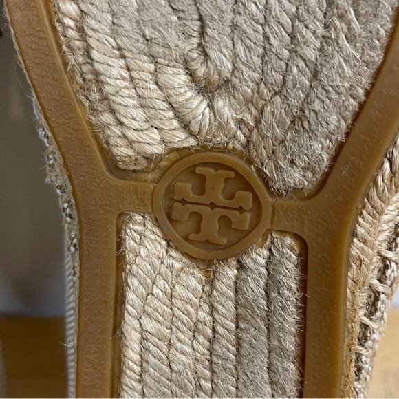 Tory Burch Lonnie Beige and White Woven Canvas Flats Espadrilles Size 9 - Picture 9 of 13